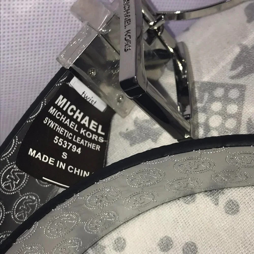 Michael Kors MK Signature Monogram Logo SilverBuckle Reversible Black Belt Small - Picture 4 of 4